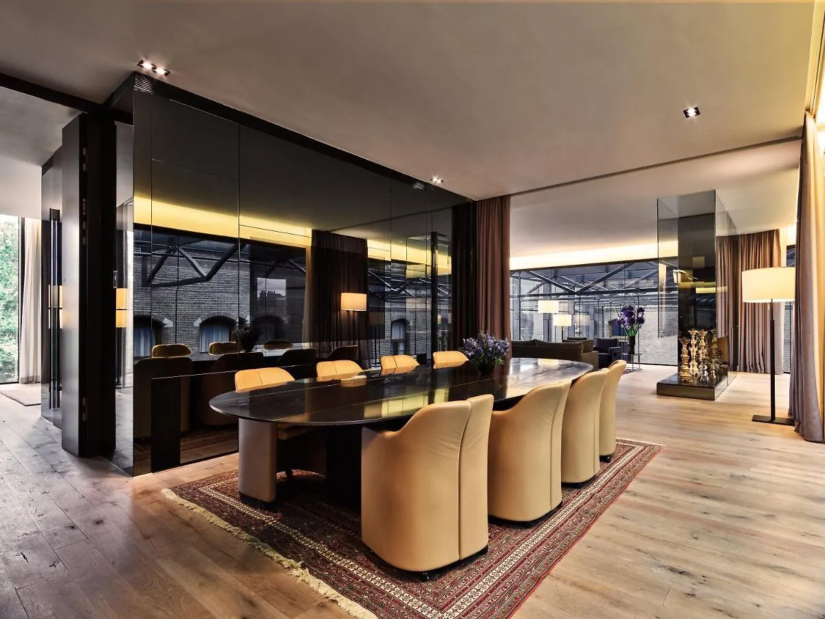 אמסטרדם Conservatorium Hotel 5*,